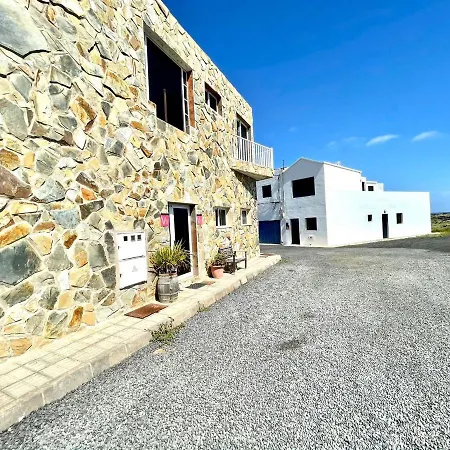 Bonita Casa El Charco De Un En 컨트리하우스 *